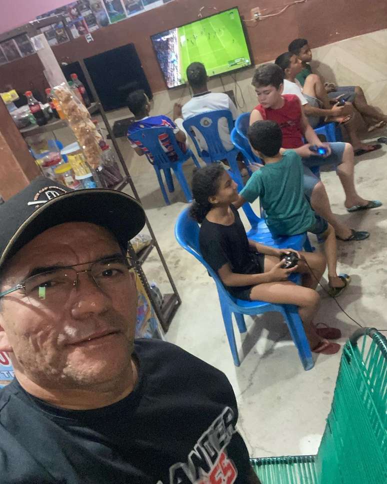 Vicente da Silva Façanha, proprietário da Railander Games, não quer que os jogos eletrônicos atrapalhem a escola.