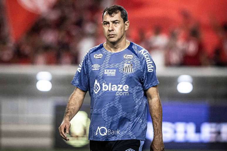 Carille tem jogo decisivo contra a Ponte Preta –