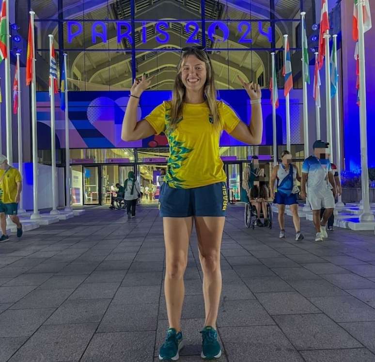 Giovanna Boscolo compete em Paris no atletismo paralímpico