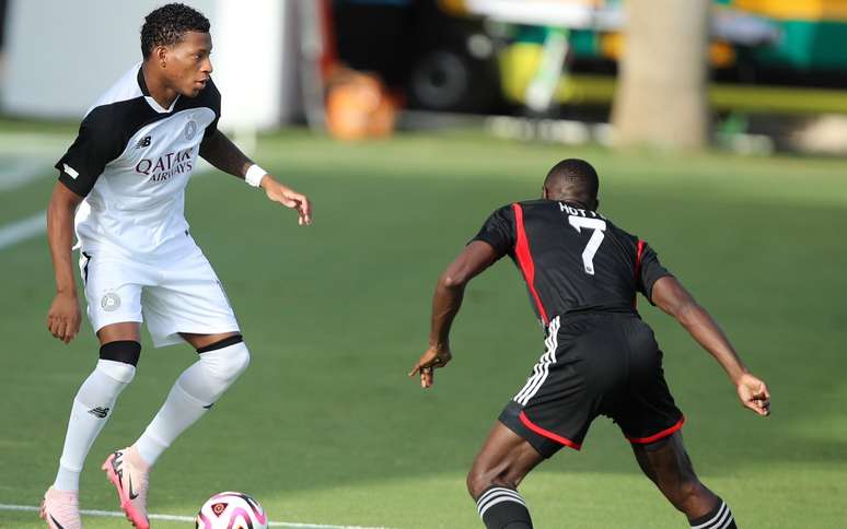 Possível reforço do Flamengo, Gonzalo Plata em ação com a camisa do Al-Sadd, do Qatar