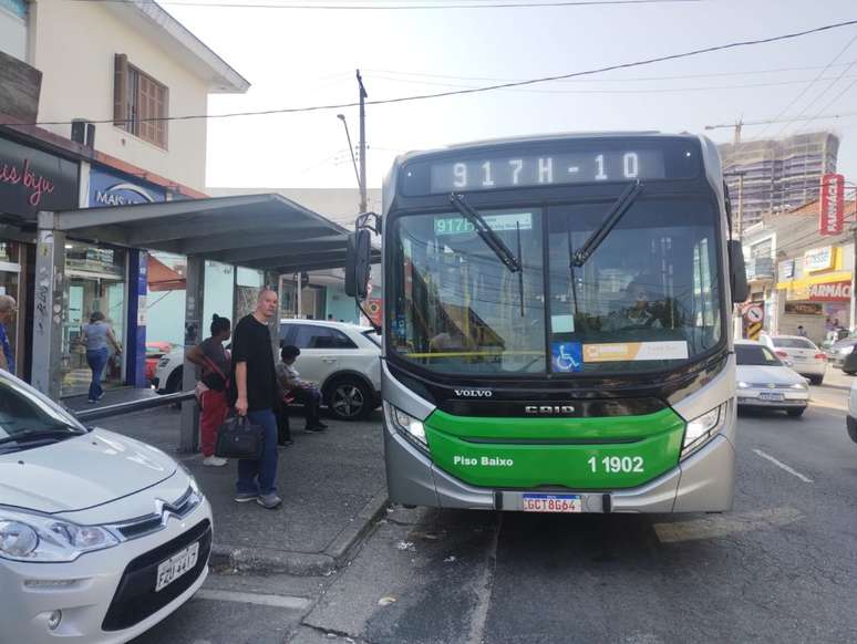 Pedro Henrique embarcava neste ponto e nesta linha de ônibus para ir ao Colégio Bandeirantes na Vila Mariana, em São Paulo.