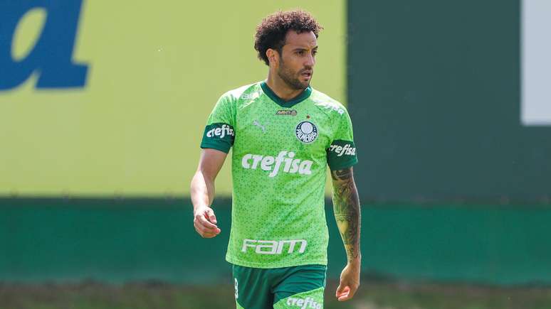 Felipe Anderson durante treino do Verdão na Academia de Futebol –