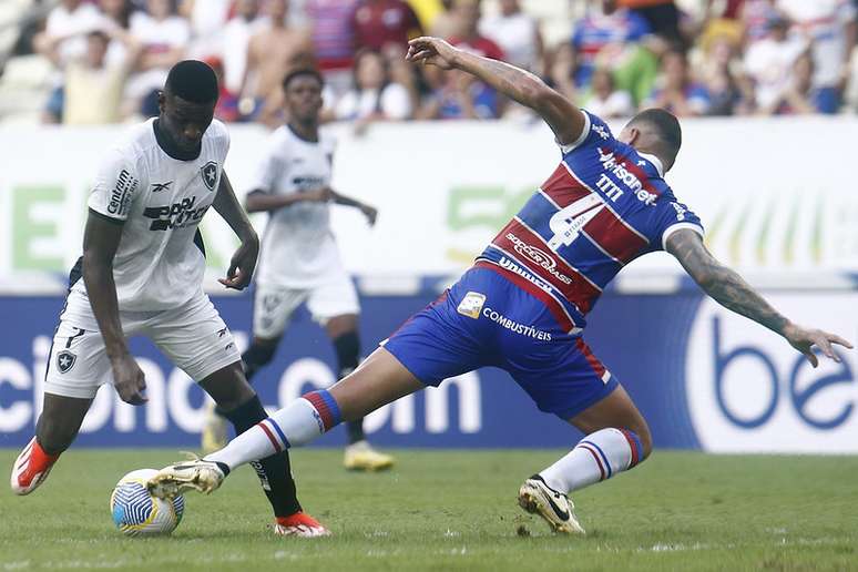 Botafogo e Fortaleza se enfrentam pelo Brasileirão 