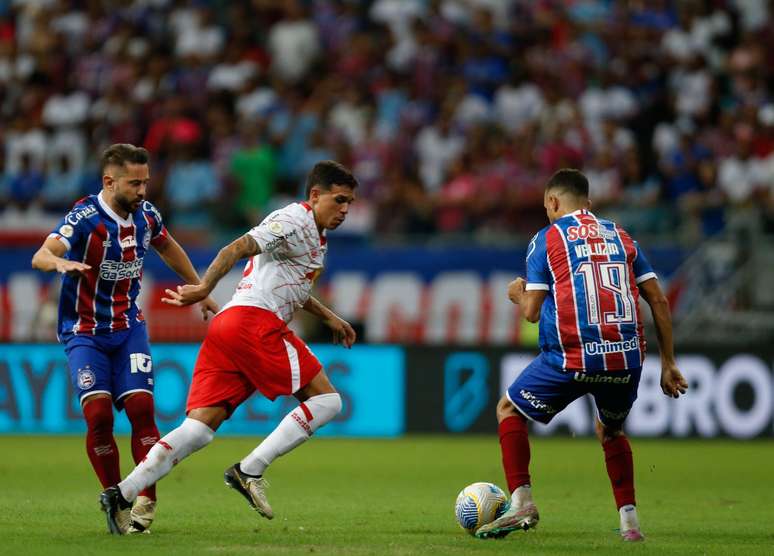 Red Bull Bragantino empfängt Bahia im Nabi Abi Chedid Stadion zur 25. Runde des Brasileirão. 