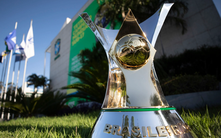 Brasileirão tem duelo entre líder e vice-líder neste sábado