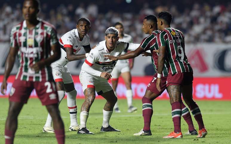 Fluminense recebe o São Paulo este domingo 1