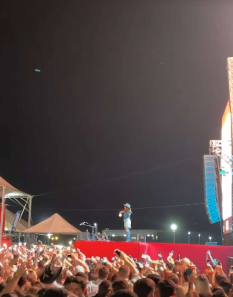 Lauana Prado em show em Marília, no Marília Rodeo Music, onde um homem foi morto a tiros.