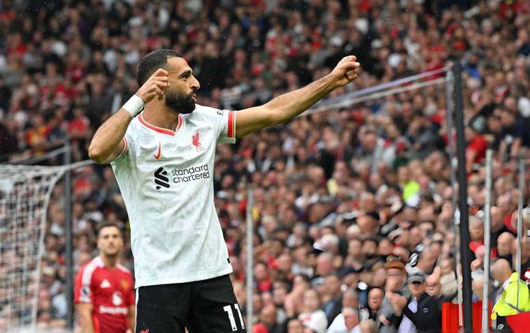 Salah marca e dá duas assistências em massacre do Liverpool em Old Trafford