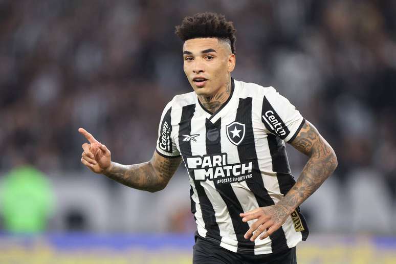 Igor Jesus tem se destacado com a camisa do Botafogo –