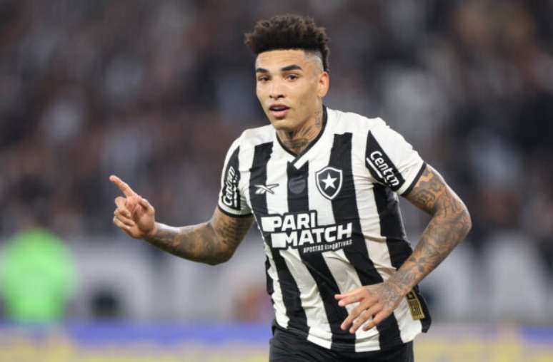 Igor Jesus tem se destacado com a camisa do Botafogo –