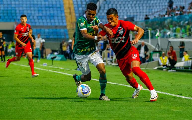 Palmeiras e Athletico-PR se enfrentam na 25° rodada do Brasileirão