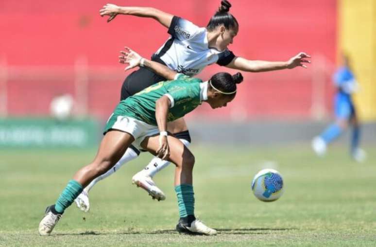 Corinthians sai na frente na decisão das semifinais do Brasileirão Feminino –