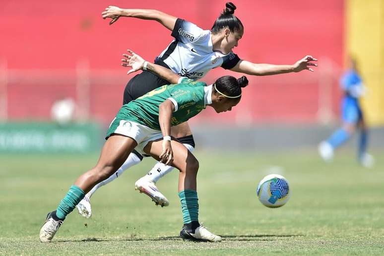 Corinthians sai na frente na decisão das semifinais do Brasileirão Feminino –