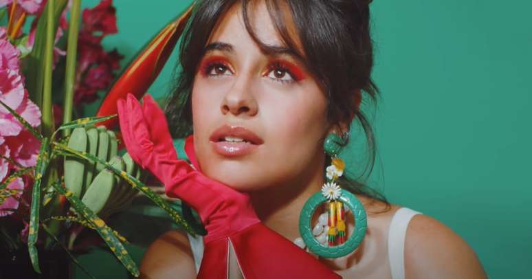 O que se sabe sobre o álbum deluxe 'C, XOXO' de Camila Cabello