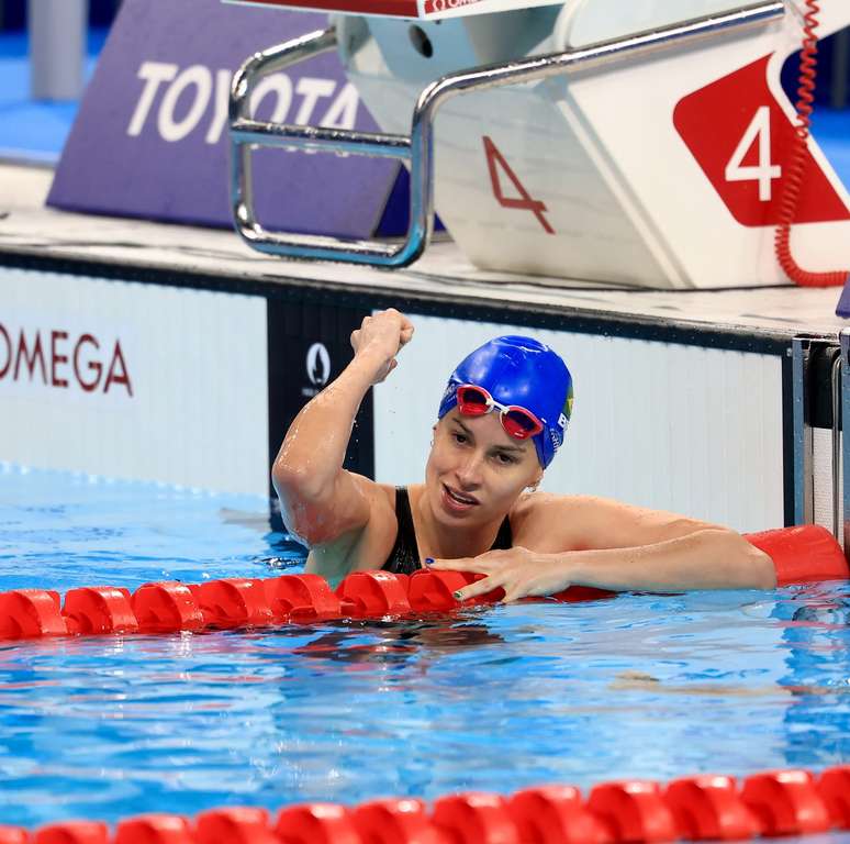 Debora Carneiro, prata em Paris &ndash;