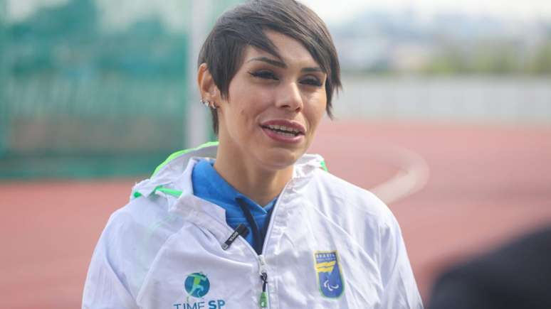 Sarina Custódia participa das Paralimpíadas Paris 2024 na modalidade de ciclismo