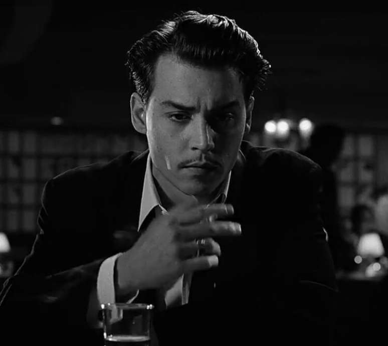 Apesar de todas as críticas, há quem reconheça que Wood nunca deixou de ter perseverança e paixão por aquilo que fazia (foto: filme “Ed Wood”).