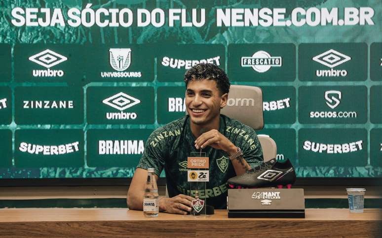 Gabriel Fuentes não escondeu a felicidade em atuar no Fluminense e ao lado de Marcelo