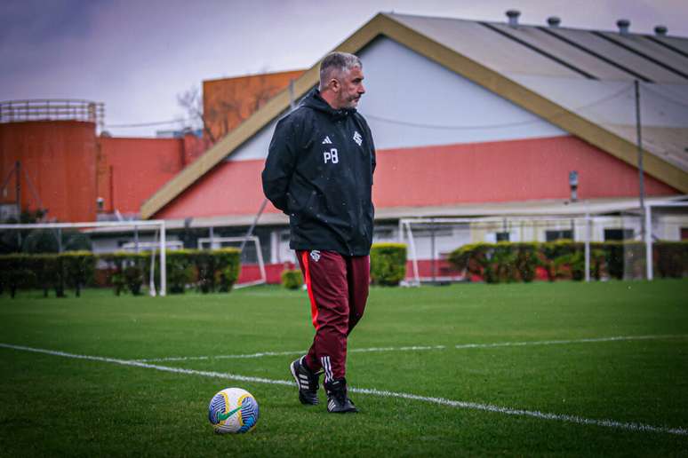 Pablo Fernandez, que comandava a categoria Sub-20 do Colorado, assume a vaga de auxiliar técnico fixo 