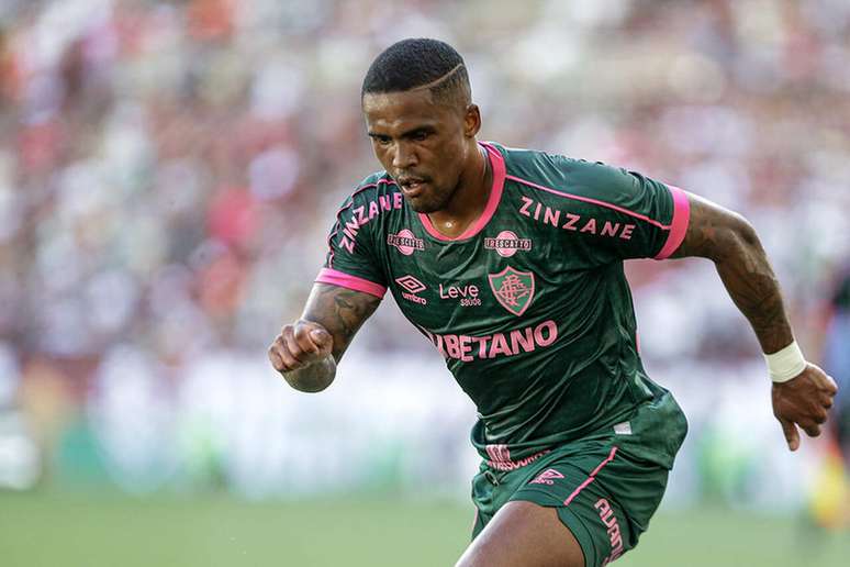 Atacante fechou com Sydney FC após deixar o Fluminense recentemente –