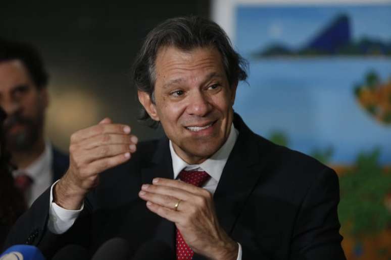 De acordo com Haddad, emendas parlamentares terão de respeitar o arcabouço fiscal