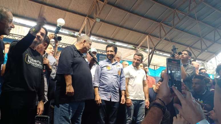 Milton Leite declara apoio do União Brasil à candidatura de Ricardo Nunes em evento. Vereadores do partido não colocaram imagem do prefeito na propaganda eleitoral e quebraram acordo