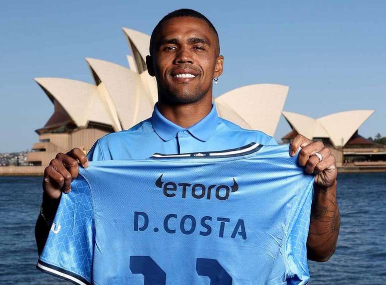 Douglas Costa, do Sydney FC, cria perfil no OnlyFans –