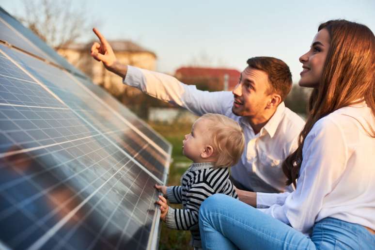 A energia solar é uma das principais maneiras de ajudar a preservar o meio ambiente 