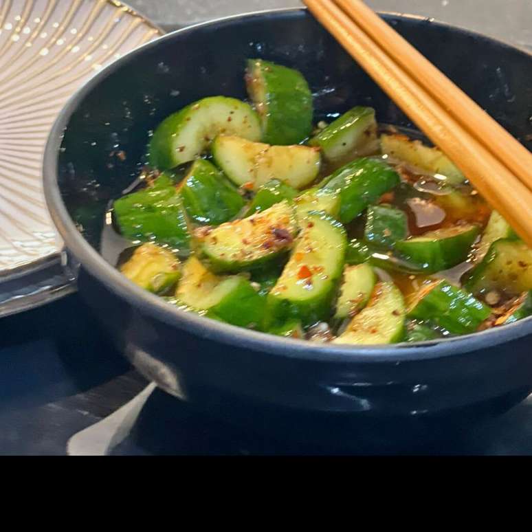 SALADA DE PEPINO COREANA