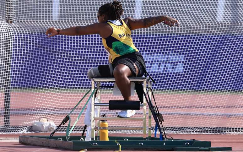 JULYANA CRISTINA. Atleta brasileira nas Paralimpíadas de Paris.