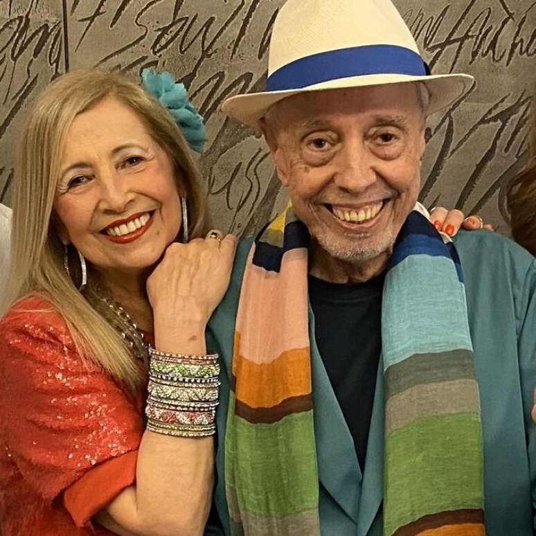 Sérgio Mendes e sua mulher, a cantora Gracinha Leporace, em foto de 2023