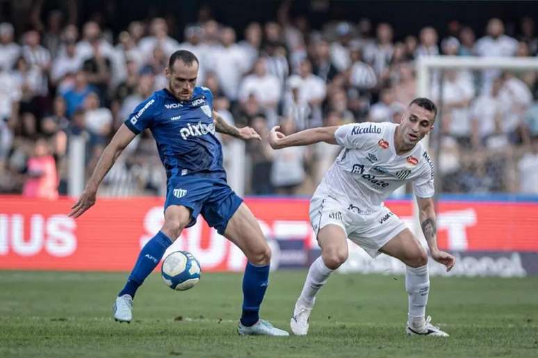 Avaí superou o Santos, grande favorito da Série B com um triunfo por 1 a 0, na Vila Belmiro –