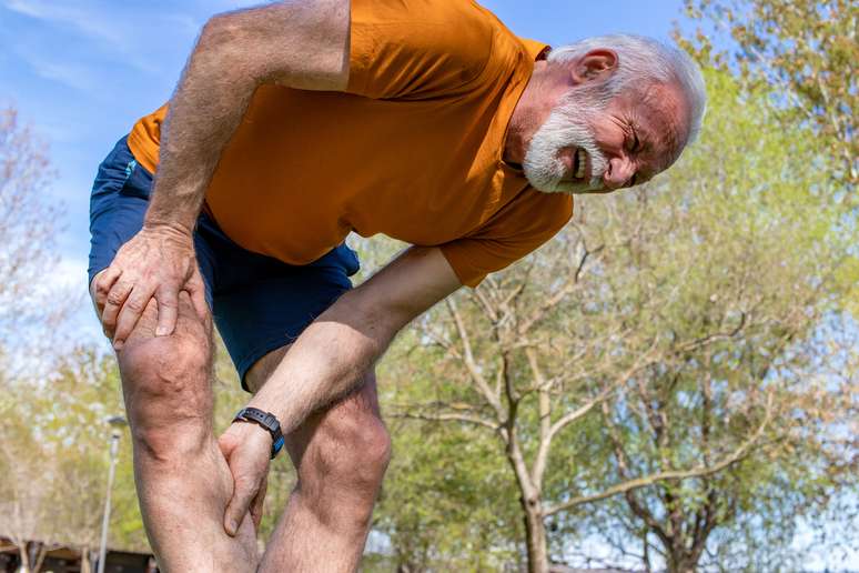 Veja dicas do fisioterapeuta de Harvard para evitar cãibras