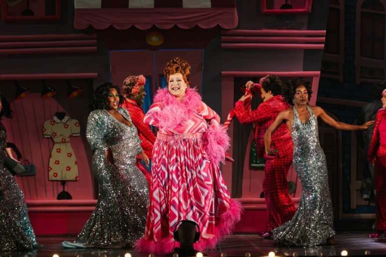 Musical 'Hairspray' estreou no Teatro Renault nesta quinta, 5.