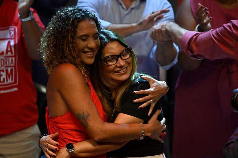 Anielle Franco e a primeira-dama em abril; Janja postou foto com a ministra após denúncias virem à tona