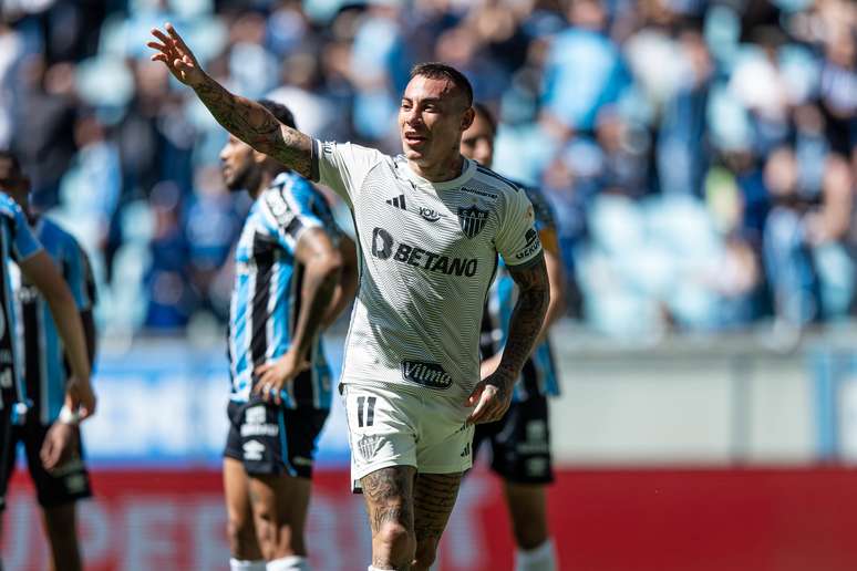 Vargas comemora um gol pelo Galo