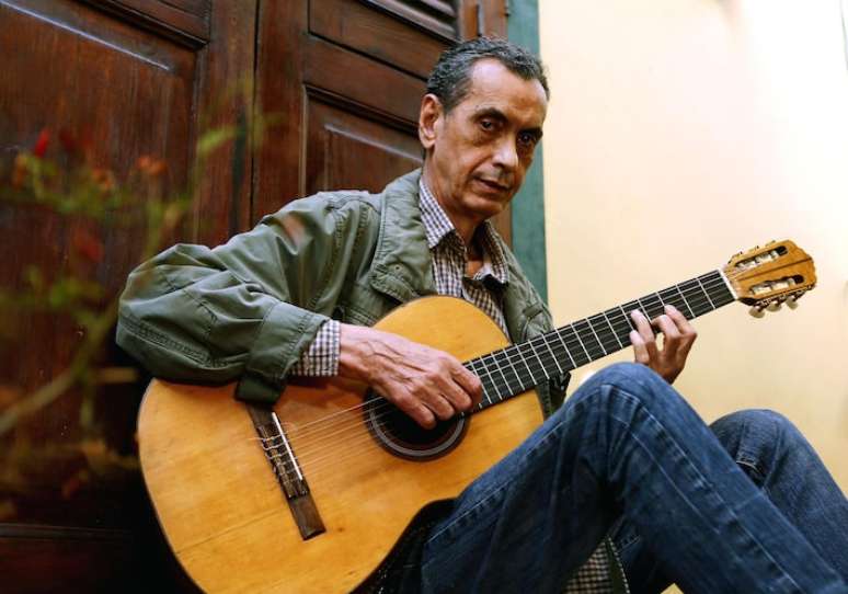 O maestro Arthur Verocai em sua casa em Santa Tereza, no Rio de Janeiro, em foto de 2016