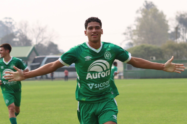 Chapecoense vence o Athletico na estreia do Sub-17 na Copa Sul