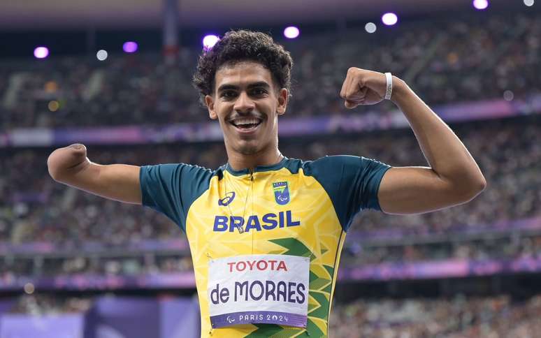 Thomaz Ruan celebra sua segunda medalha em Jogos Paralímpicos