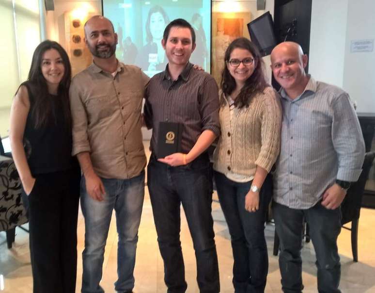 Reunião com representantes do Guinness em 2015. Tentativa foi do publicitário Marcos Mello, à direita.