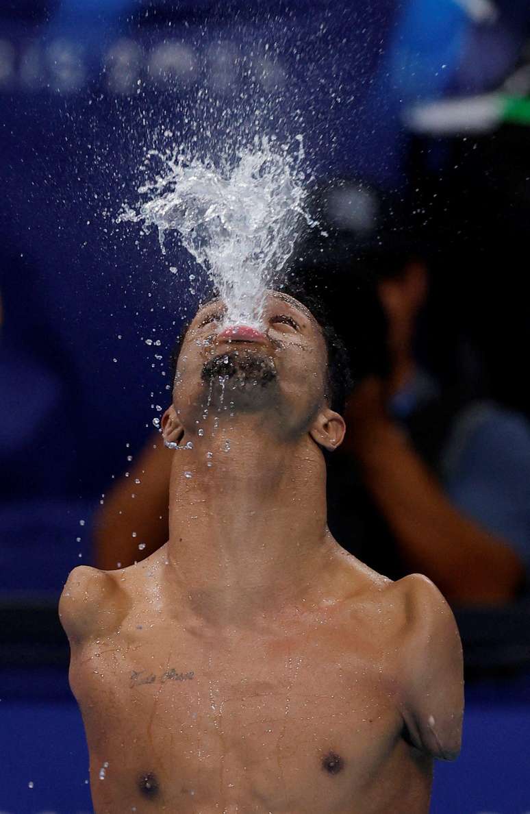 Gabriel Araújo se tornou uma das estrelas da natação paralímpica. O brasileiro conquistou três medalhas de ouro em sua categoria