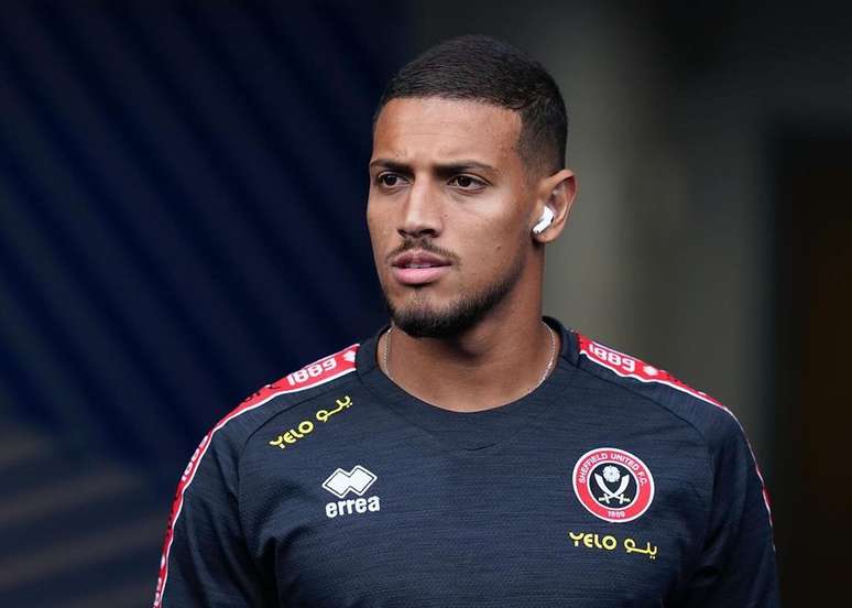 Actualmente, Vinicius Souza juega en el Sheffield United, en la EFL Championship, la segunda división inglesa.