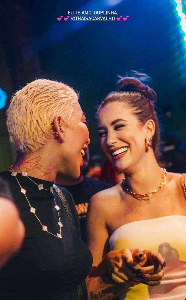 Dhiovanna Barbosa se declara para Thaisa, apontada como affair do atacante do Flamengo –