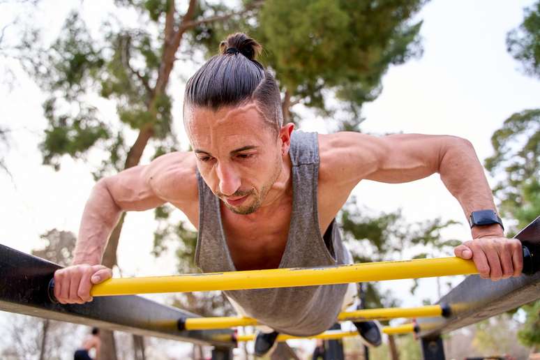 Can You Train Your Chest With Push-Ups Only? Check Out These 6 Exercise Variations!