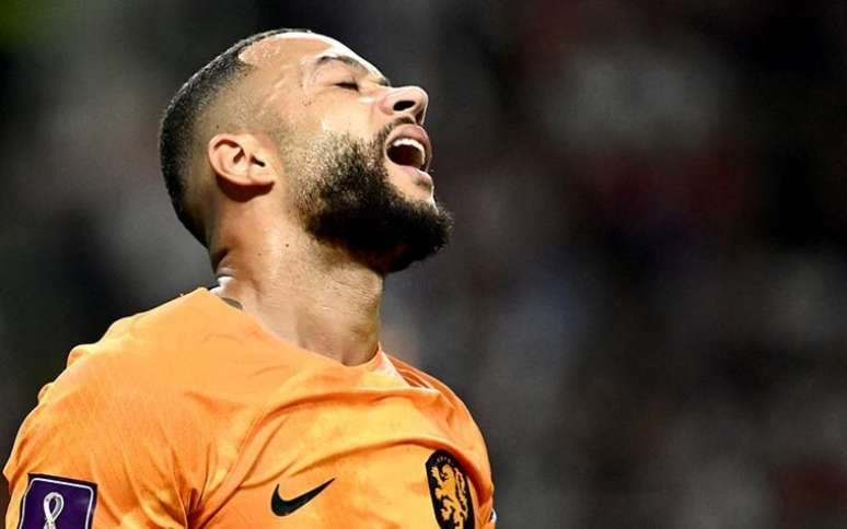 Benja disse que não contrataria Depay para o Corinthians