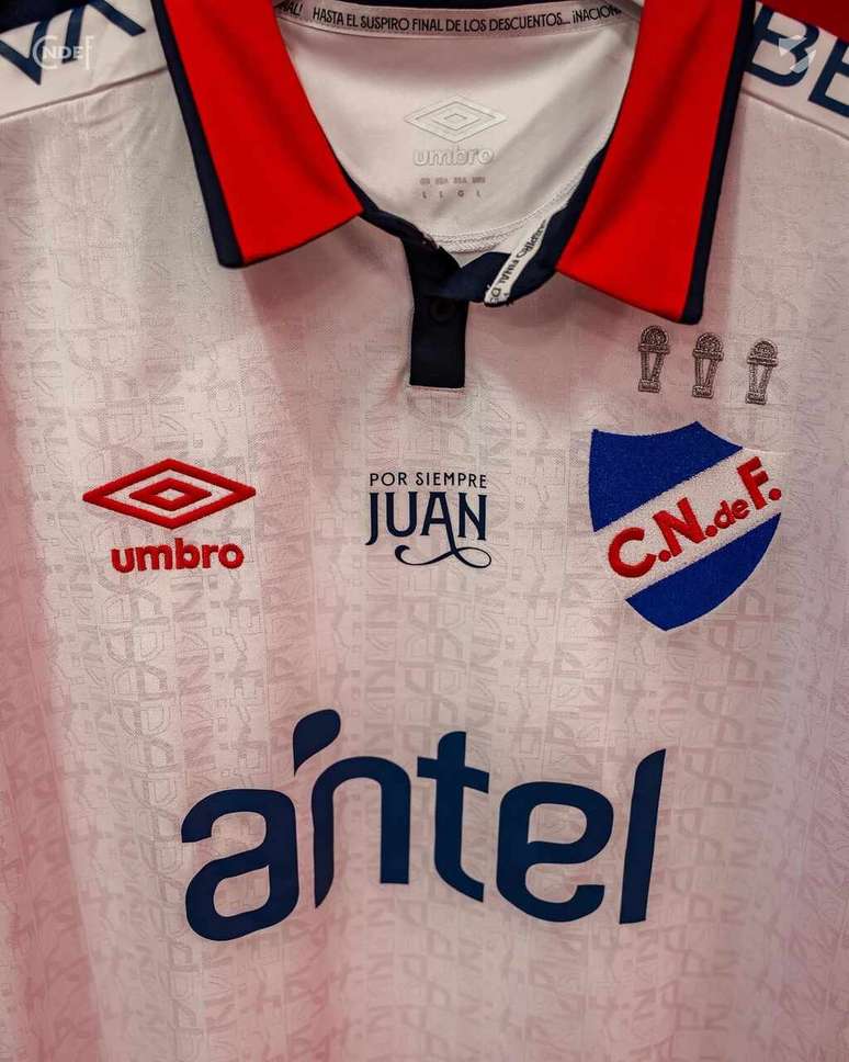 Detalhes da camisa de jogo em homenagem a Juan Izquierdo &ndash;