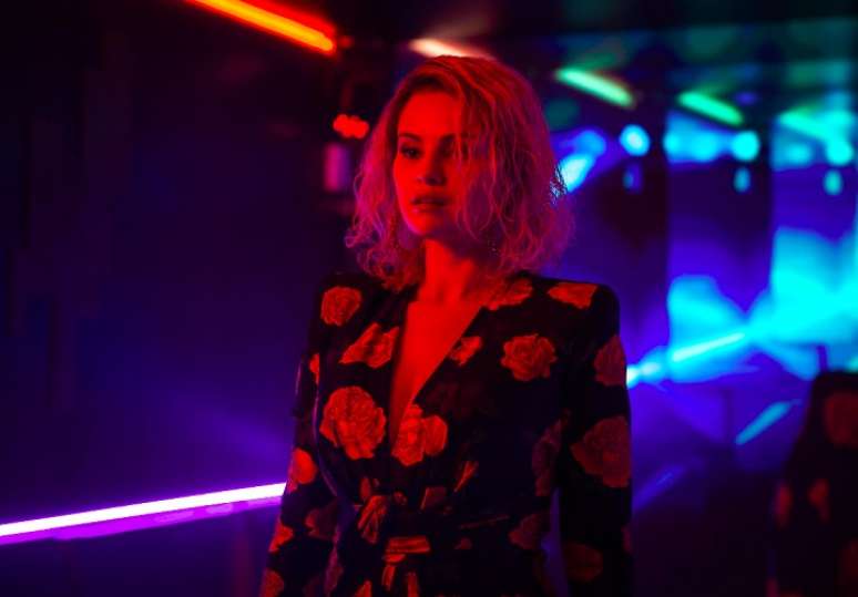 Em 2024, Selena recebeu elogios da cr&iacute;tica por sua interpreta&ccedil;&atilde;o no filme "Emilia P&eacute;rez", que estrelou ao lado de Zoe Saldana.