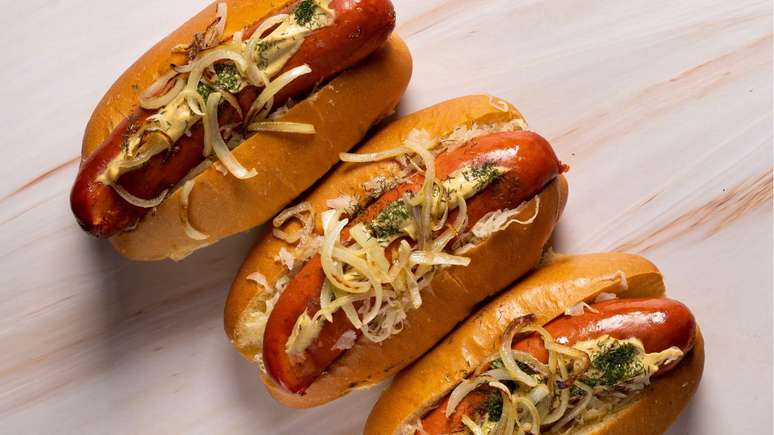 Blumenau hot dog – Photo: Shutterstock Blumenau hot dog – Photo: Shutterstock