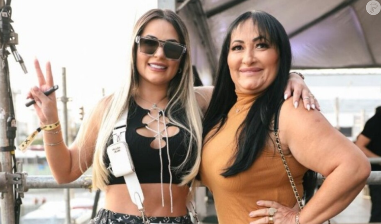 Deolane consegue habeas corpus e ser&aacute; liberada da cadeia, informa irm&atilde;; m&atilde;e permanecer&aacute; presa: 'Vit&oacute;ria n&atilde;o foi por completo'.