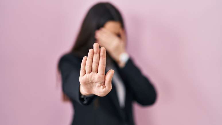 Vítimas de violência sexual podem sentir vergonha do que aconteceu
